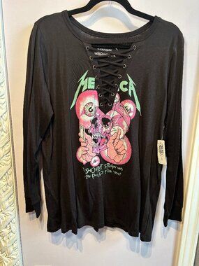 Torrid Metallica Laced Neck Rocker Chic Long Sleeve Size 1 (14/16)